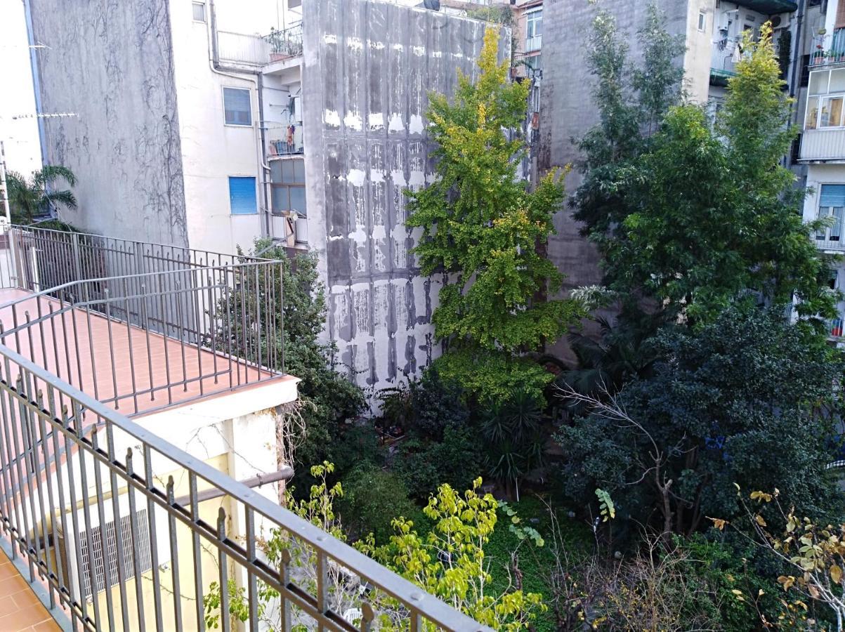 L'Oasi Di Sofia Appartamento Turistico Etnea Cavour Bellini Катания Екстериор снимка