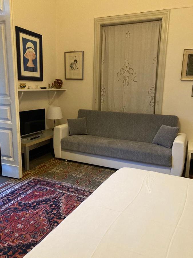 L'Oasi Di Sofia Appartamento Turistico Etnea Cavour Bellini Катания Екстериор снимка